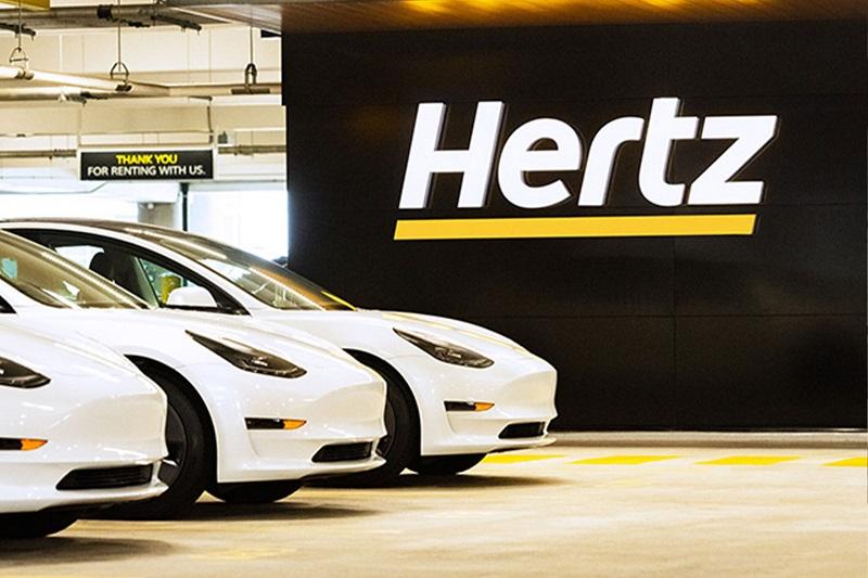 Hertz pēc bankrota pasūta 100 000 Teslas, lai elektrificētu nomas autoparku
